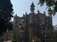 More of the wonderful Mumbai architecture. // Más de la gran architectura en Mumbai.